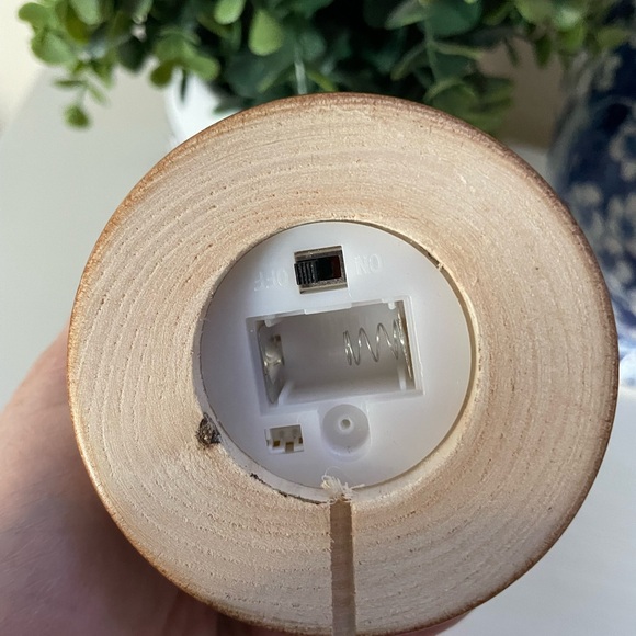 Vintage style wood Wooden Pillar Brown Battery Operated LED Pillar Candle, 6” - Picture 3 of 4